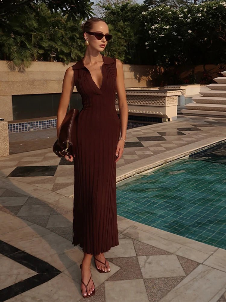 SOERA Lise Sleeveless Knitted Pleated Maxi Dress - Dress - Brown M