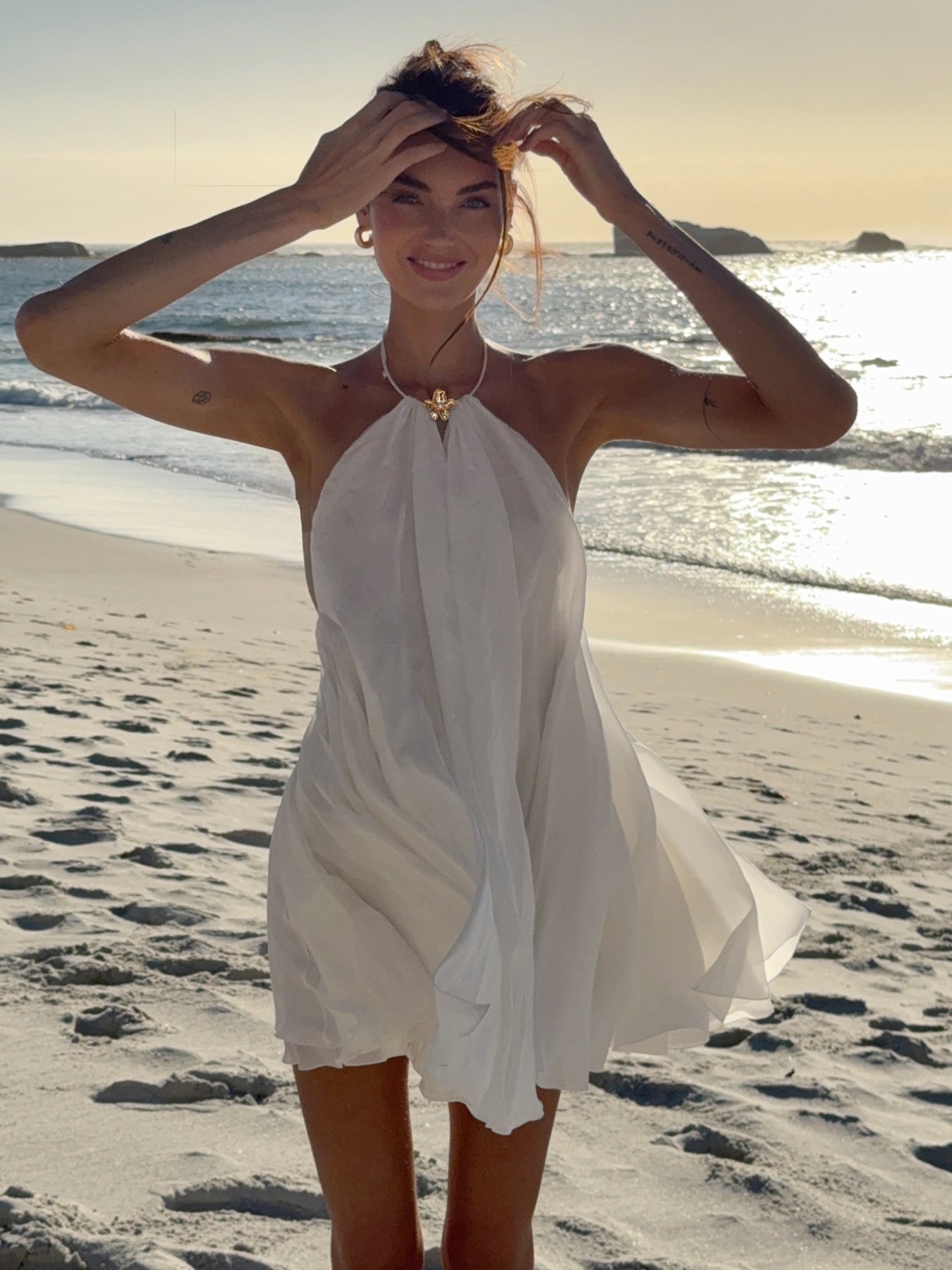Evelyn halter rygfri strandkjole